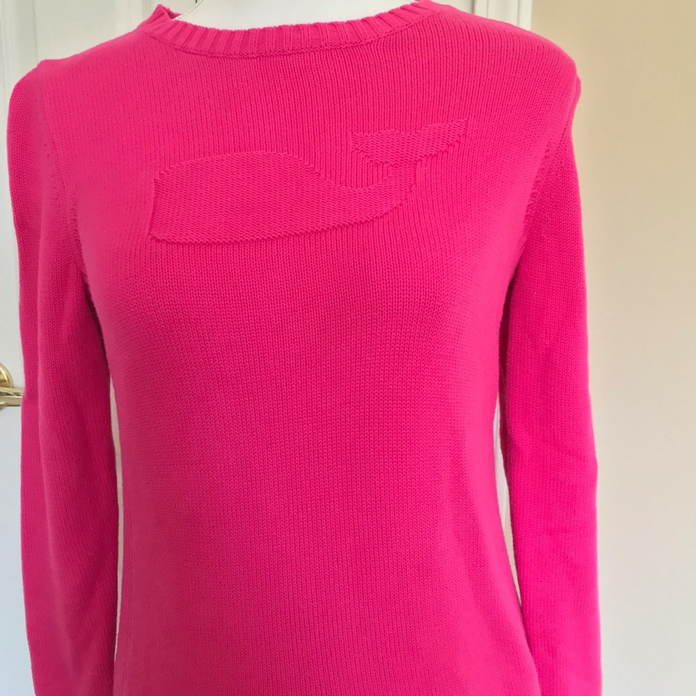 Vineyard vines pink sweater